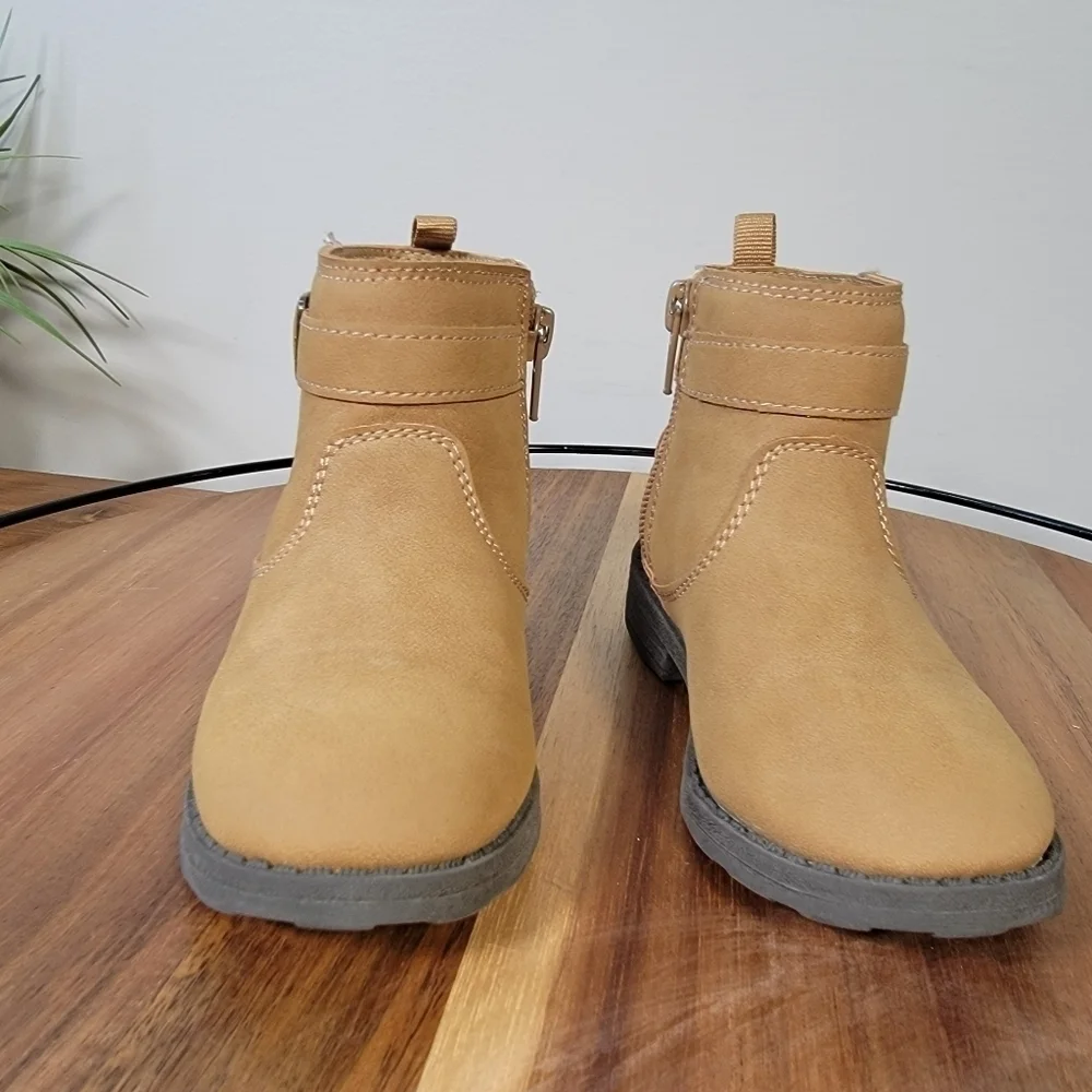 Carters Brown Vegan Leather Ankle Boots Size 7